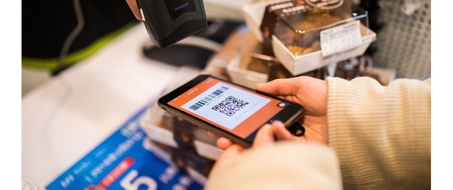 95后美女“扫码的一天” 吃喝玩乐全靠扫码完成