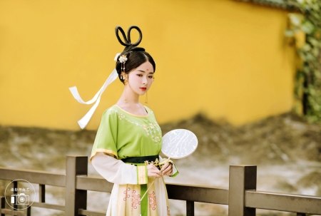 FRED PERRY X SCHOOL一场英伦与摇滚碰撞的派对